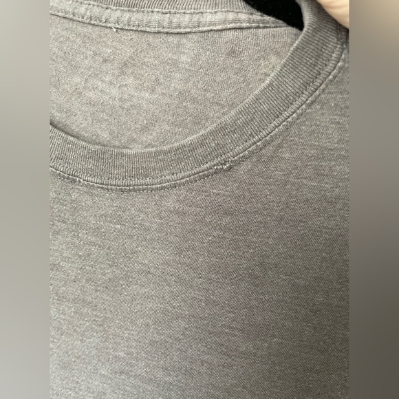 Two women’s Under Armour tees - Picture 8 of 13